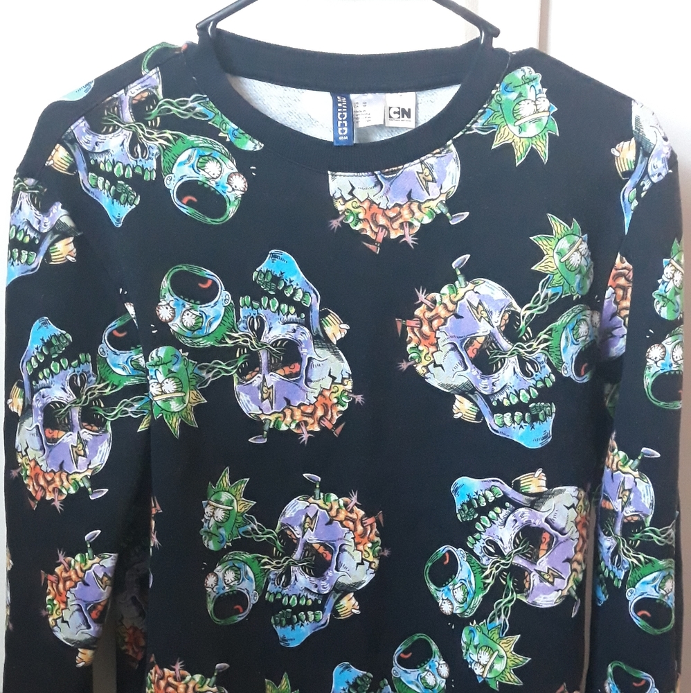 H&M Black Cartoon Network Black Sweatshirt